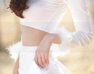 化妆间里的光影：爱丝与丝控美女的写真图集