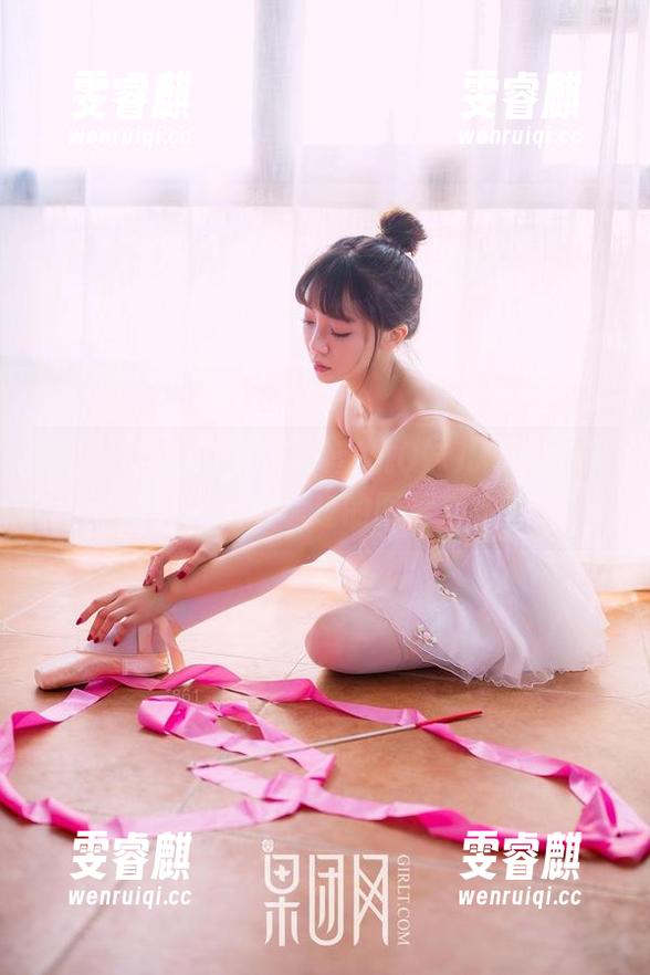 GIRLT果团网 - 欣赏蜜桃Q妹儿的户外魅力：不可错过的图片合集