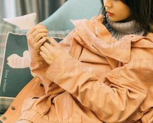 GIRLT果团网 - 最新通灵儿的居家写真，原图透露出的一丝慵懒，正好打动我的心。