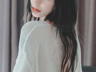 Hizzy(히지)的套装：魔法般的存在。跟原图资源一比，那个衣架都是个小可怜！