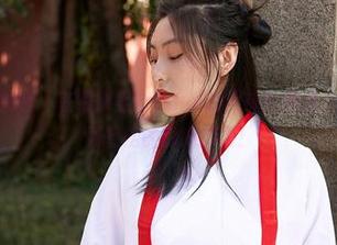 MiiTao蜜桃社 - 在缇娜美Tinami的网袜世界里，作品就像一场轻松的时尚对话！