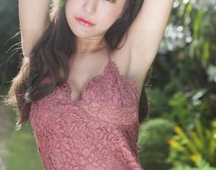 MyGirl美媛馆 - 私拍作品：刘飞儿Faye，手握锅铲的厨娘，究竟在做饭还是在甜蜜的美梦？