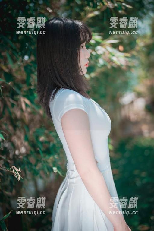 在护理加班的日子里，Pia(피아)却给我们带来了绝美合集。