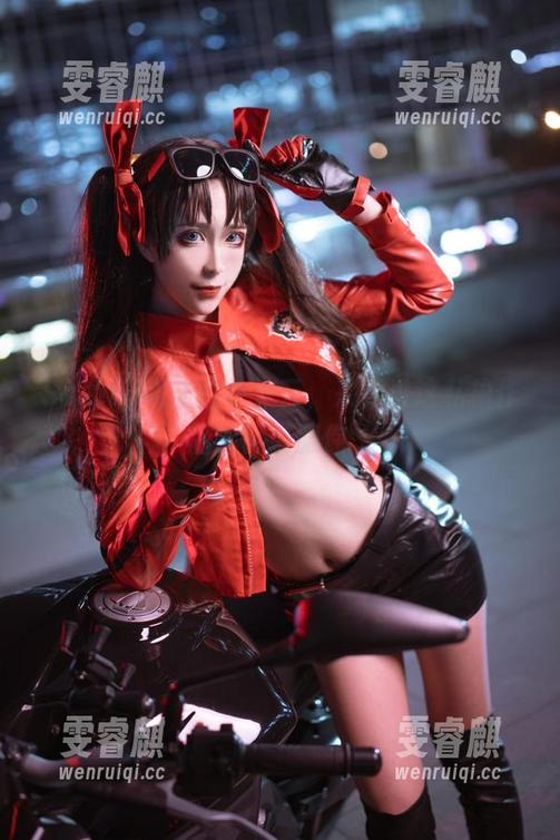 Sakiiii翎柒白色流云，来看看这私拍作品如何说服你。