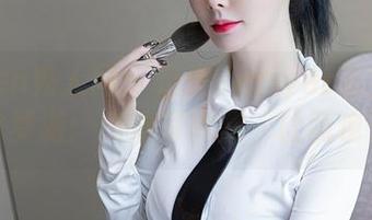 Xiuren秀人网 - 走进Vetiver嘉宝贝儿的纯白梦游：高清写真集，让我也想做梦