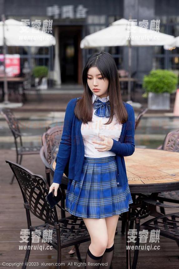 Xiuren秀人网-小Kiki Xiuren秀人网 - 小Kiki泳衣套图,阳光、沙滩,还有那点儿调皮的气息