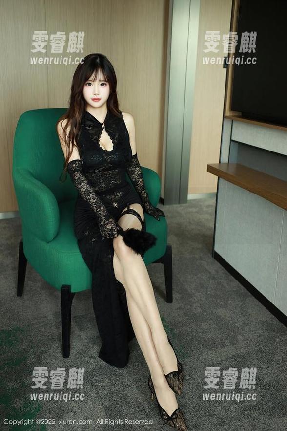 Xiuren秀人网 - 从修女到晓梦may：定制写真，不只是去教堂！