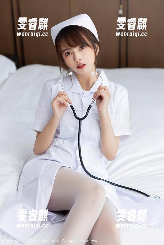 Xiuren秀人网 - 黑丝不止是色彩！美桃酱在在线图集中为我们带来新解读
