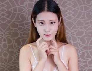 YouWu尤物馆 - FoxYini孟狐狸的礼服写真分享，谁说优雅不能一点点调皮？