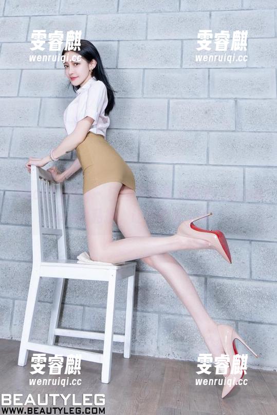 beautyleg-Queenie beautyleg - 校园作品集大曝光:Queenie的私拍,让你忍俊不禁!