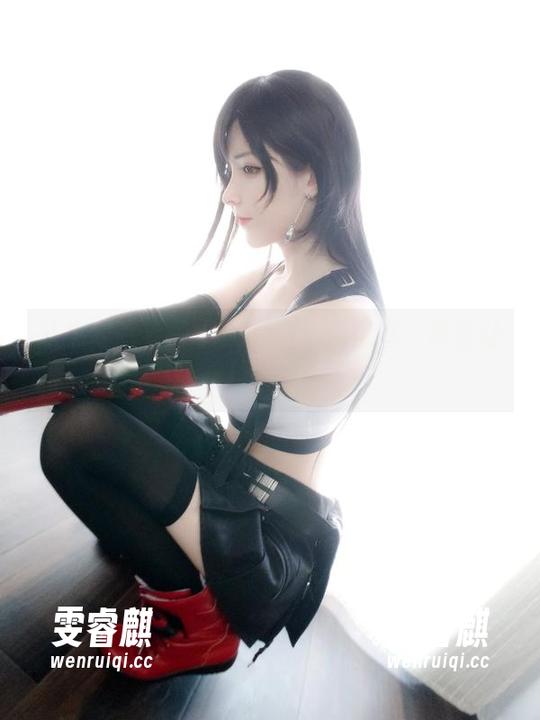 从牛仔裤看一小央泽：这组写真，简直让人醉了！