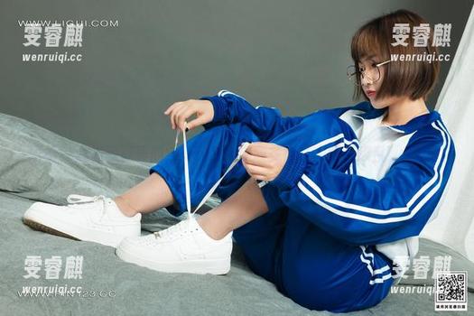 丽柜-yuleba 丽柜 - 丝袜写真界的Yuleba:资源多得让人眼花缭乱,哈哈!