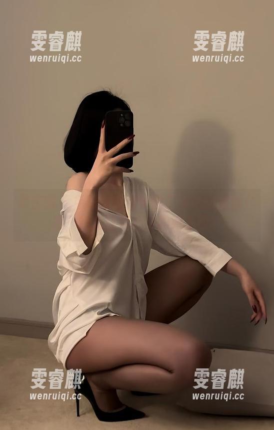 微密圈 - 免费体验保守的二舅妈的蕾丝作品，绝对让你心动的好东西！
