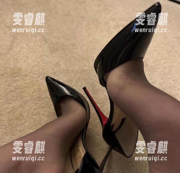 微密圈 - 当保守的二舅妈遇上天使，免费图册来袭，必看哦！