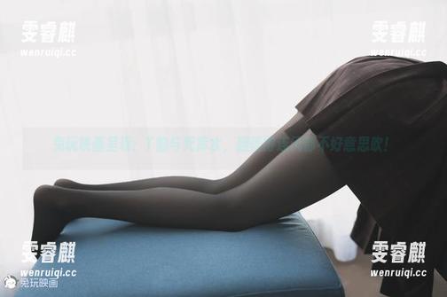 兔玩映画呈现：T恤与死库水，腿美得连风都不好意思吹！