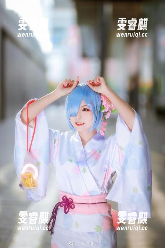 北之北 北之北制服在线高清:这不是制服,这是心动快递!