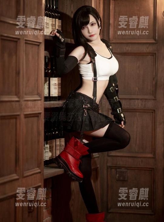 千夜未来带你探索私房猫作品，感觉好像要溺毙在这种氛围里。