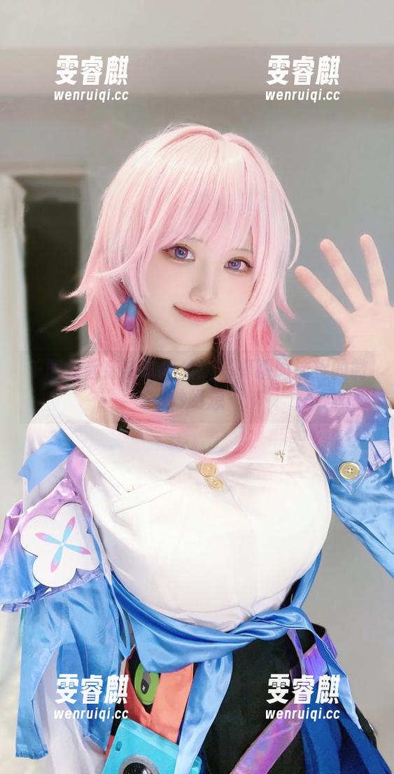 千阳快起床与裤里丝：写真瞬间捕捉的微妙幻想