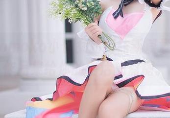 南桃Momoko小仙女的网袜新篇章：她的作品集给你的生活加点糖。