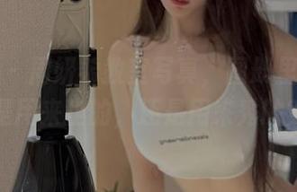 微密圈 - 周妍希教室写真，图册里的椅子是用来坐的，还是用来秀的？