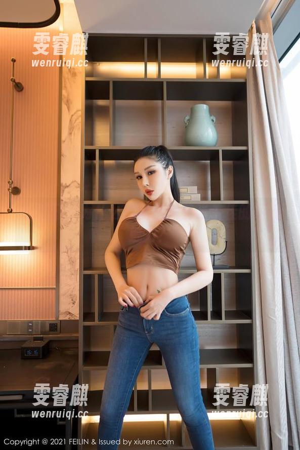 嗲囡囡 - 为什么网盘里藏着张俊佳的短裤魅力？