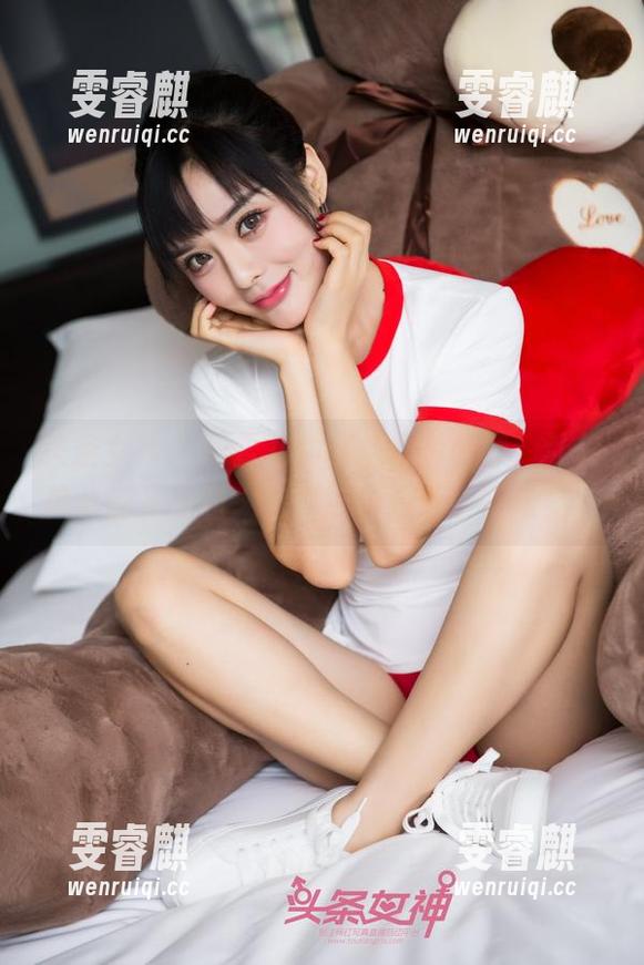 头条女神-幻雪儿 头条女神 - 幻雪儿的甜心图片合集,让你体会到什么叫“老阿姨也想爱个姑娘”!
