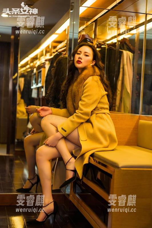头条女神-文雪 头条女神 - 这组文雪修女的高清图册,慕名而来,却被她的眼神抓住了,太真实了。