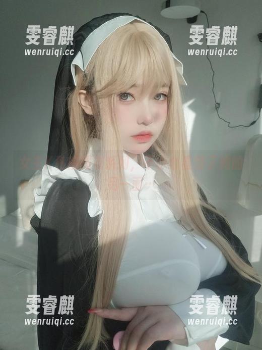 女主K私拍睡衣系列，不小心看到了她的另一面…