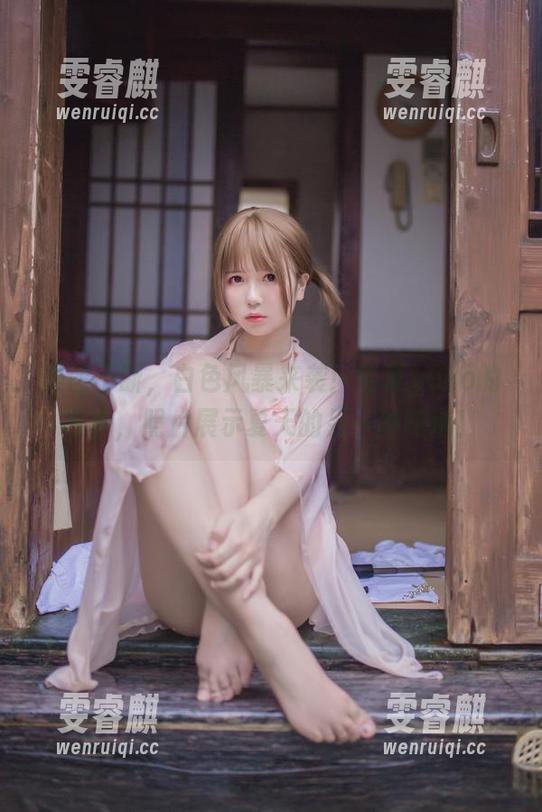 宅夏yoko 美图不断,白色风暴来袭!宅夏yoko的写真,照片展示夏天的另一种味道!