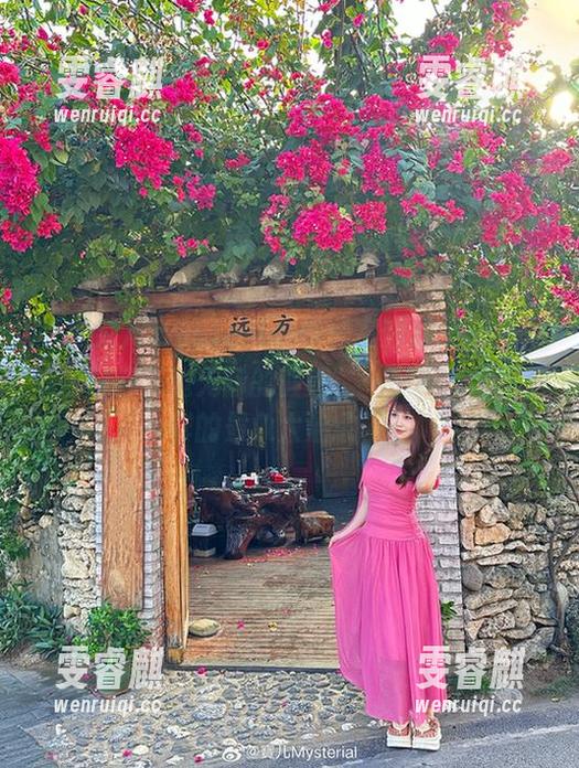 “在宝儿mysterial的民宿图册里迷失，心情就像无边无际的假期”——真心觉得这样的景象太治愈了。