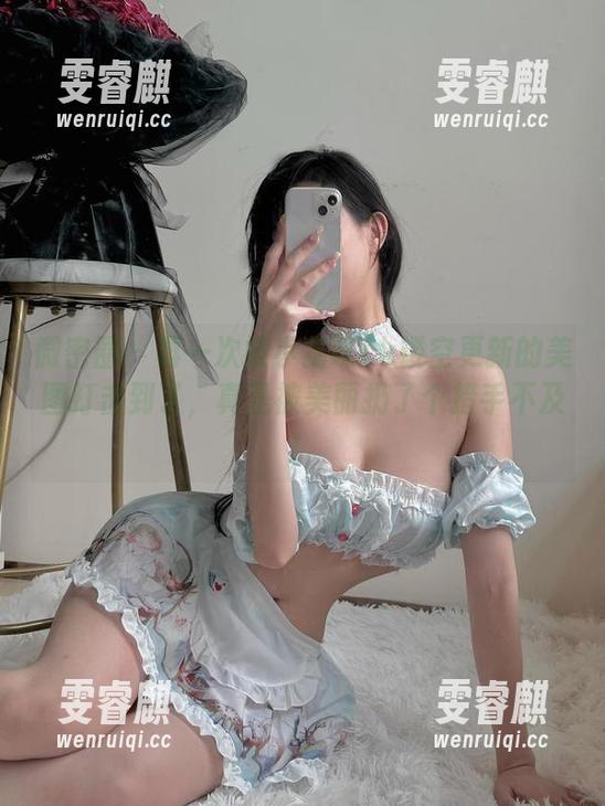 微密圈 - 再一次被小猫咪ck镂空更新的美图打击到了，真是被美丽扔了个措手不及！