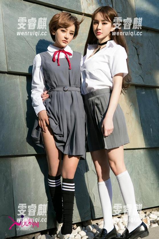 尤果网-王语纯 尤果网 - 王语纯的在线写真:连体衣,她好像把时尚都“连”起来了