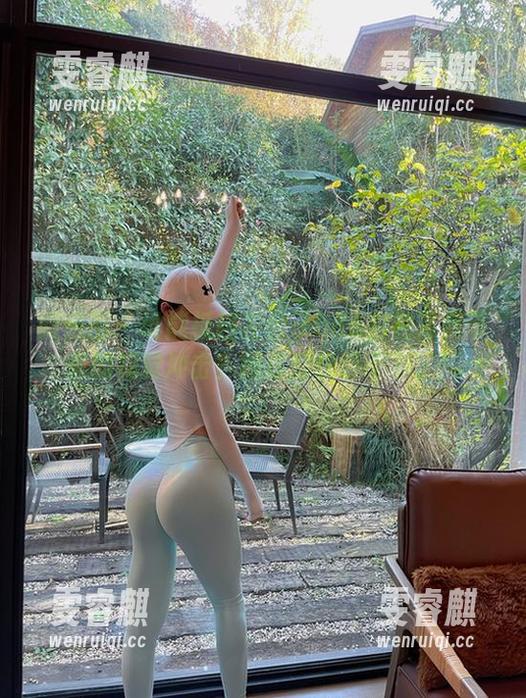微密圈 - 谁能抵挡左公子666白裙写真带来的视觉冲击？图库都快装不下了！