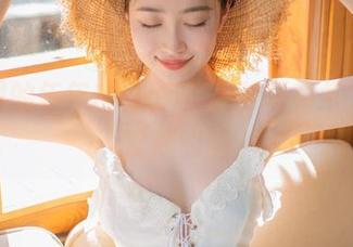 教室里的年年Nnian：最新写真集，打破常规的美