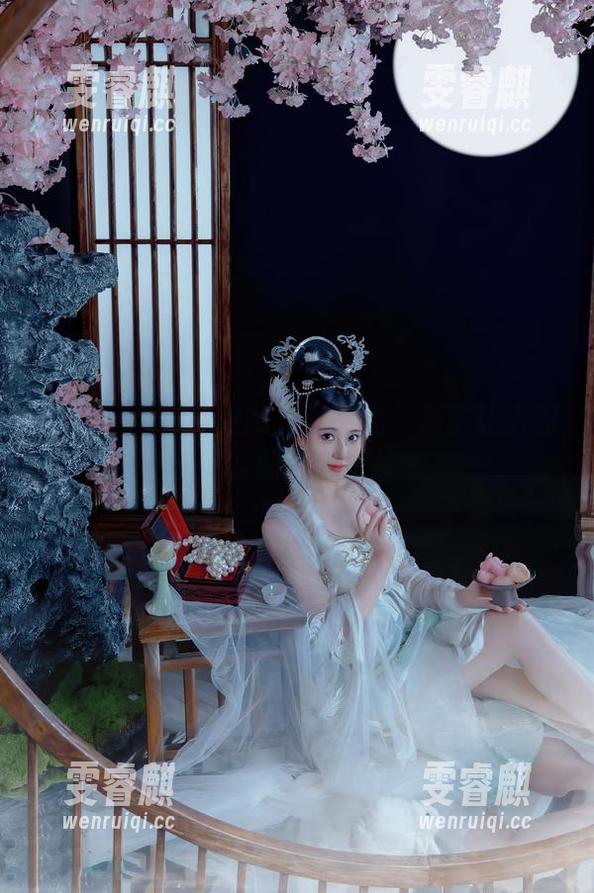 年年Nnian和她的夏日时光：那些让人流口水的夏日图片