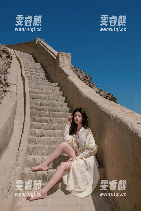 年年Nnian与纯欲女友：这组高清美图，你绝对不想错过