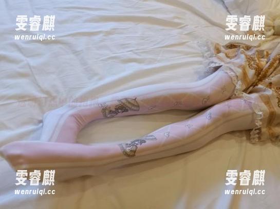透明幻想中的抱抱，想要个公主抱的呈现——绝美套图