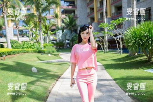推女郎 - 松果儿的自拍福利大放送：图片简直是心动的瞬间！
