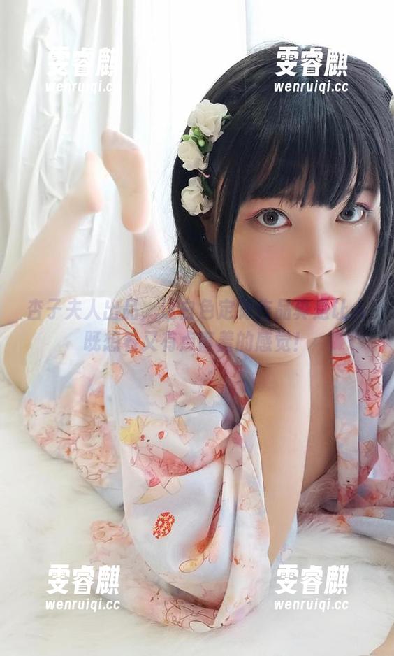 杏子夫人出品，这白色定制作品真是让人既想看又有点害羞的感觉！
