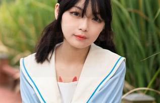 最新图册：梨瑾瑾穿水手服，感觉整个人都像要去海边冲浪了！