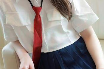 模范学院 - SiByl李思宁黑白系列：原图让人想说‘哇，好有意思！’下载指令已发，快来奇幻旅行吧！