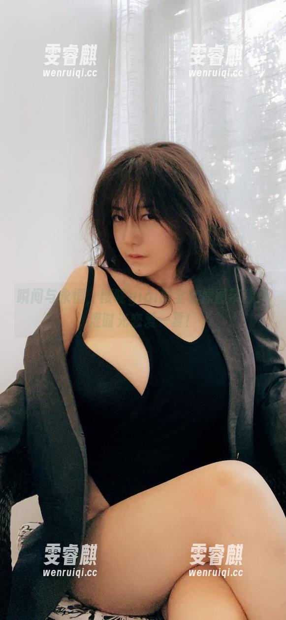 瞬间与永恒，樱晚gigi的全套原图带你青涩时光恋爱一夏！