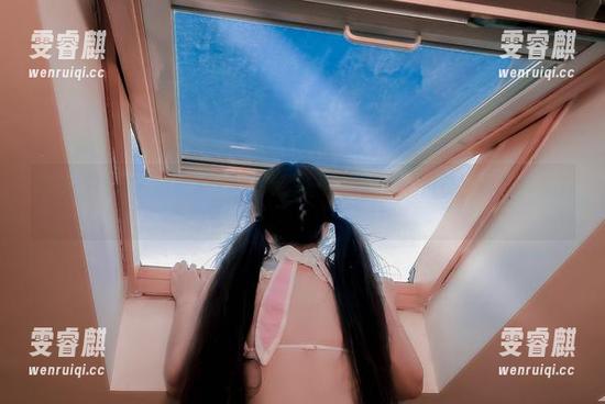 樱晚gigi图集：看完这个女孩的写真，我感觉自己被甜蜜暴击了。