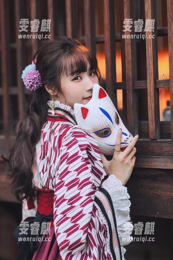 泥泥汝，神社巫女，来看看这无圣光的作品，心情就像坐过山车。