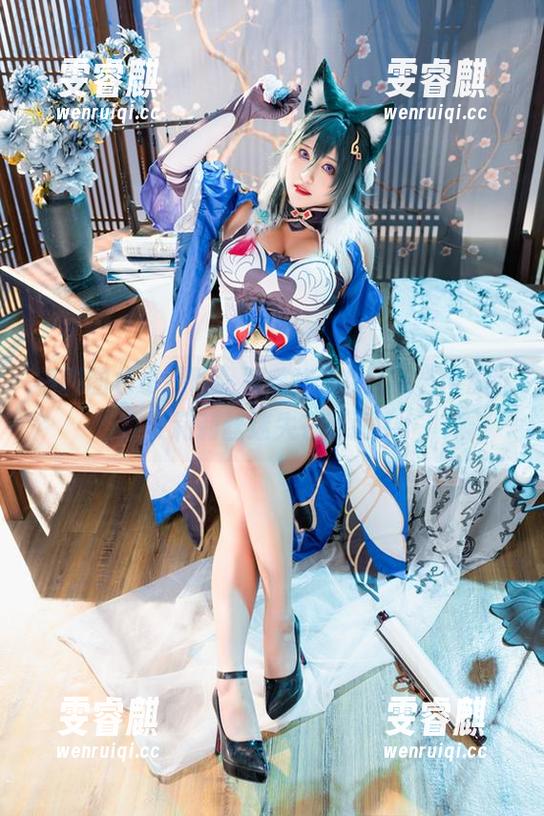 福利图包小探险，跟随洛璃LoLiSAMA的魔女莉莉丝迷失在画面中！