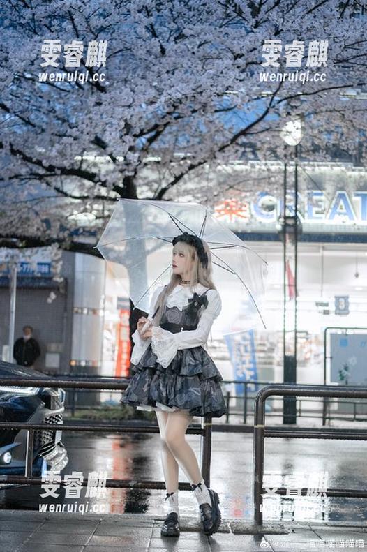 “流一_喵喵喵喵喵喵”的“明日方舟”来了，快来领免费原图，感受那一瞬间的与众不同！