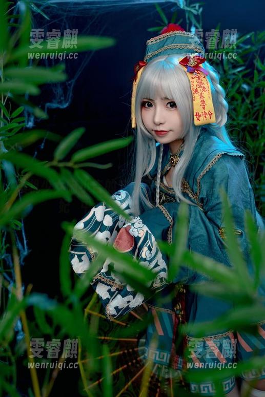 爆机少女喵小吉的定制奇遇：在碧蓝档案-妃咲中寻找你的心动瞬间！