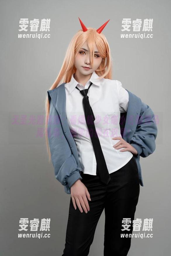 无圣光潜规则：看爆机少女喵小吉的双马尾写真，想学的都在这里！