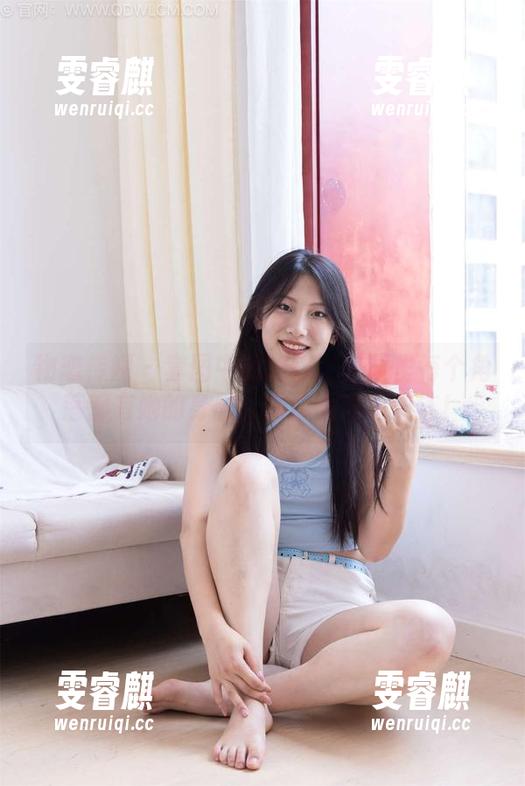 物恋传媒 - 套图中的嘟嘟：校园里每个角落都有她的身影，资源太让人流连！