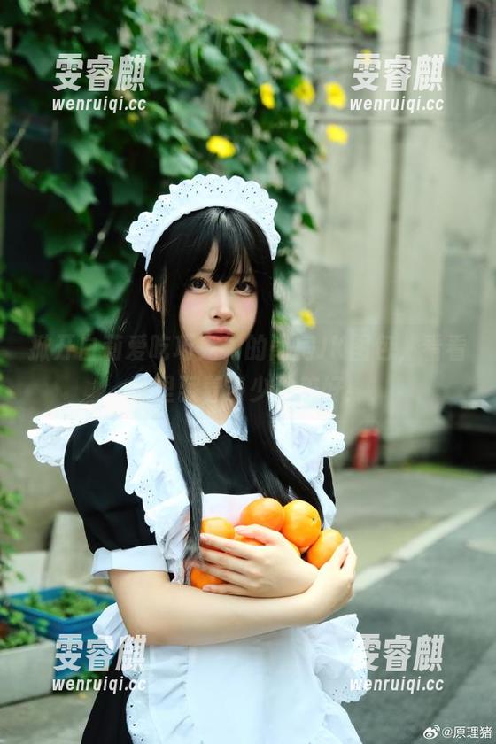 掀开白莉爱吃巧克力的闺房JK图包，看看这里藏着多少种美好！